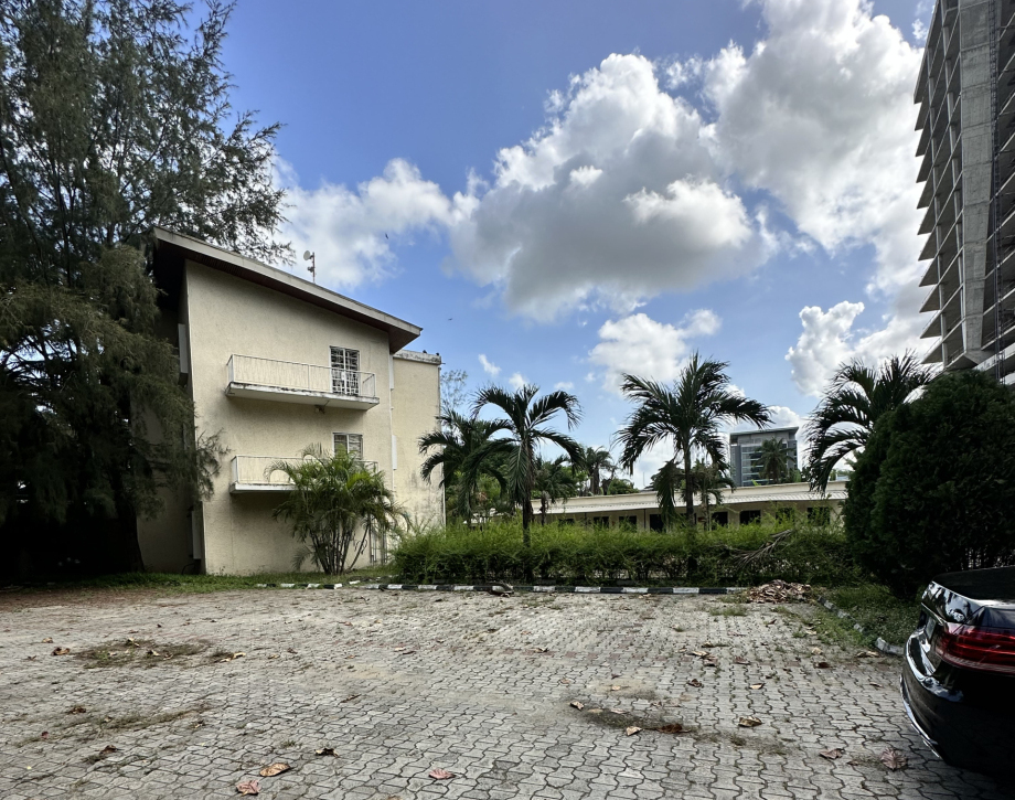 1 acre property for sale at Ikoyi