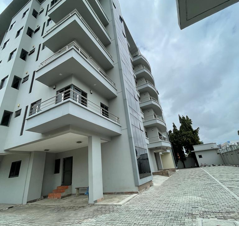 Luxurious 3-Bedroom Flats with Maid Rooms in Ikoyi – Limited Units Available!