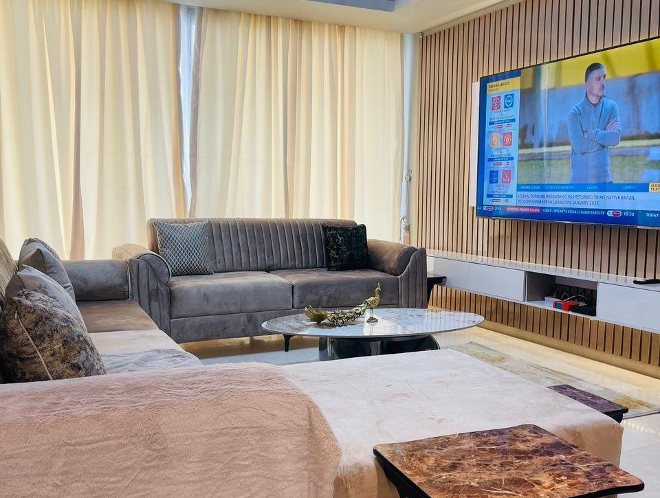 Luxury Living: Exquisite 2-Bedroom Flat in Eko Pearl Towers